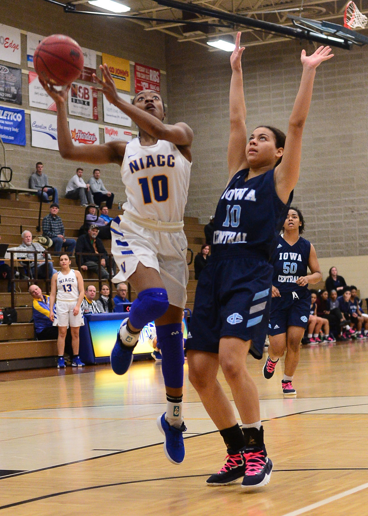 MBBall NIACC vs. Iowa Central 08